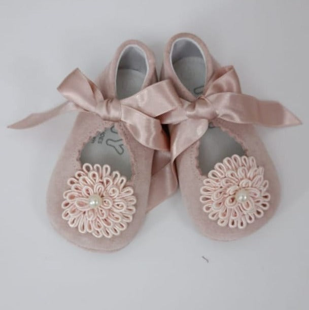Girls White Leather Shoes